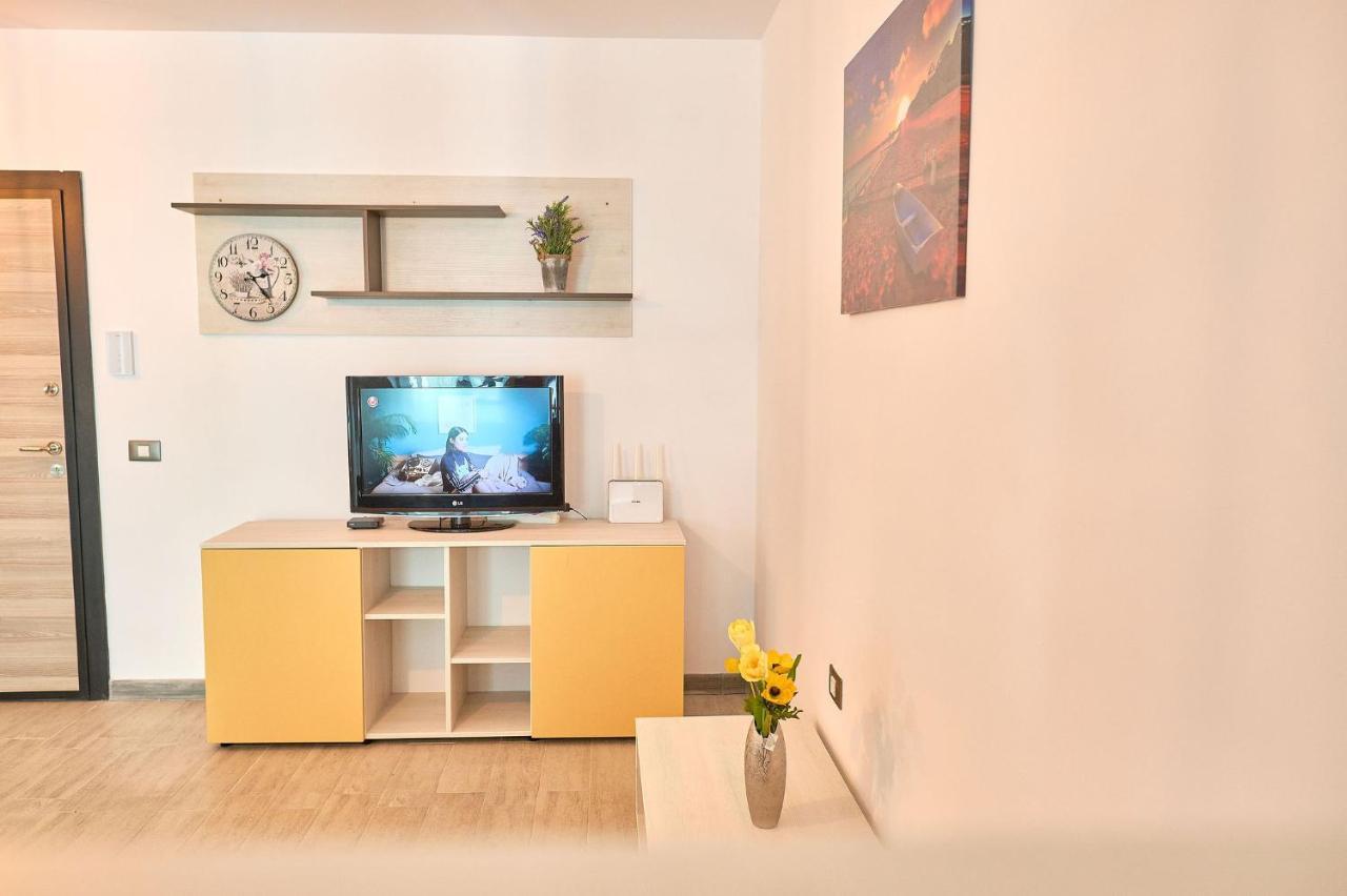 Orange Summer Apartment Spa Pools Beach Resort مامايا المظهر الخارجي الصورة